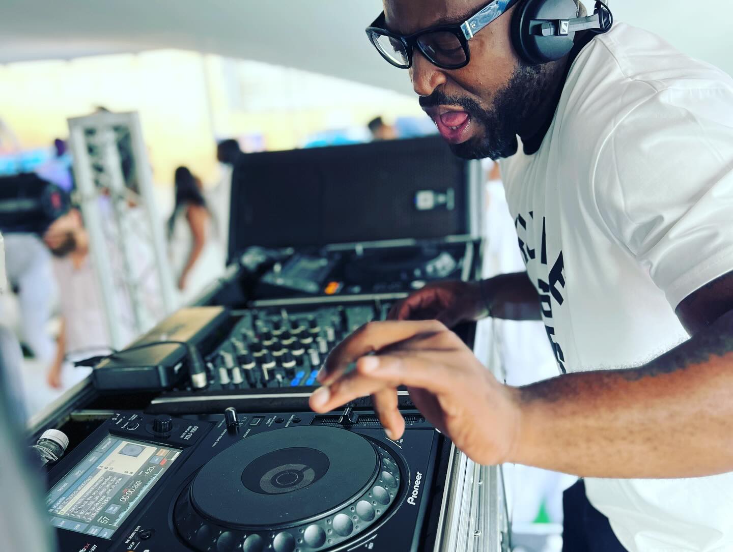 DJ hire
